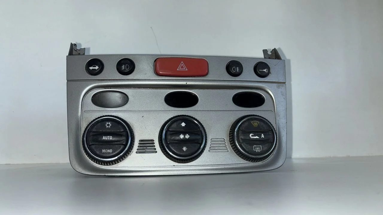 Foto de MANDO CLIMATIZADOR ALFA ROMEO 147 (190) referencia 07353309240