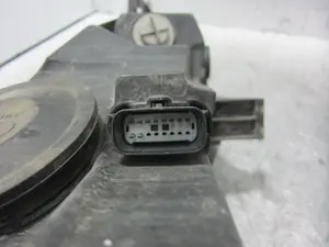 Foto de FARO IZQUIERDO FORD FIESTA (CNN) 1.25 16V CAT (82 CV / 60 KW) referencia C1BB13W00AH foto 7
