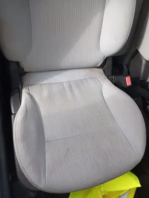 Foto de ASIENTO DELANTERO DERECHO KIA PICANTO (SA) 1.1 CAT (65 CV / 48 KW) referencia 8835007000
