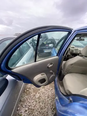 Foto de PUERTA TRASERA IZQUIERDA NISSAN MICRA (K12E) 1.2 CAT (65 CV / 48 KW) foto 2