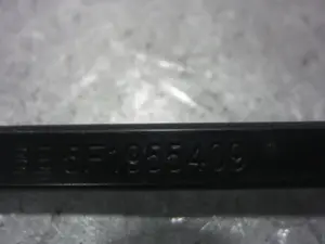 Foto de BRAZO LIMPIA DELANTERO IZQUIERDO SEAT LEON (5F1) 1.6 TDI (105 CV / 77 KW) referencia 5F1955409 foto 2