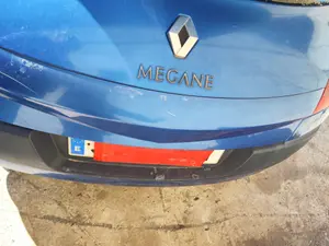 Foto de PANEL TRASERO RENAULT MEGANE II BERLINA 5P 1.5 dCi Diesel (101 CV / 74 KW)