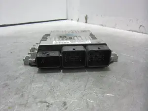 Foto de CENTRALITA MOTOR UCE CITROEN C4 PICASSO 1.6 HDi FAP (112 CV / 82 KW) referencia 9800268980 foto 4
