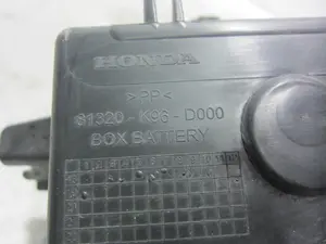Foto de SOPORTE BATERIA HONDA PCX 125 125 cm3 - 9 kW (12 CV / 9 KW) referencia 81320-K96-D000 foto 5