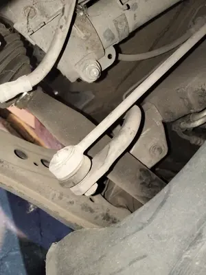 Foto de BARRA ESTABILIZADORA DELANTERA VOLKSWAGEN POLO IV (9N1)