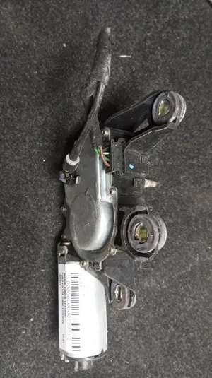 Foto de MOTOR LIMPIA TRASERO VOLKSWAGEN GOLF IV BERLINA (1J1)(10.1997) 1.9 TDI (101 CV / 74 KW) referencia 1J6955711G foto 2