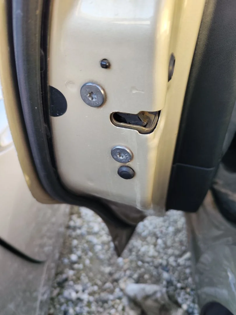 Foto de CERRADURA PUERTA TRASERA IZQUIERDA CITROEN C4 BERLINA 1.6 16V HDi (90 CV / 66 KW)