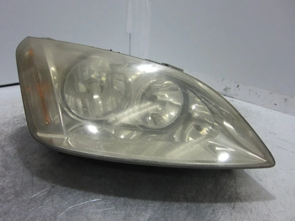 Foto de FARO DERECHO FORD FOCUS C-MAX (CAP)(2003) 2.0 TDCi CAT (136 CV / 100 KW) referencia 270606