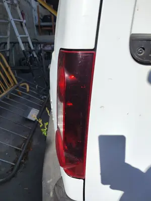 Foto de PILOTO TRASERO DERECHO CITROEN BERLINGO FURGÓN 1.6 16V HDi FAP (75 CV / 55 KW) referencia 6351FJ