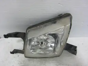 Foto de FARO ANTINIEBLA DERECHO PEUGEOT 407 2.0 16V HDi FAP CAT (RHR / DW10BTED4) (136 CV / 100 KW) referencia 964194548003 foto 4
