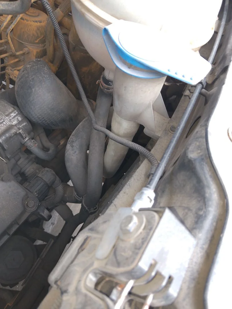 Foto de DEPOSITO LIMPIA VOLKSWAGEN T5 TRANSPORTER FURGÓN/COMBI (7H) 1.9 TDI CAT (AXB) (105 CV / 77 KW)