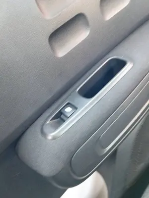 Foto de MANDO ELEVALUNAS TRASERO DERECHO CITROEN C3