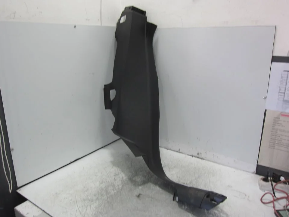Foto de MOLDURAS TRASERAS PORSCHE MACAN (95BA) referencia 95B867767F