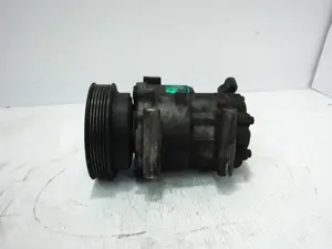 Foto de COMPRESOR AIRE ACONDICIONADO RENAULT CLIO II FASE II (B/CB0) referencia 8200315744 foto 4
