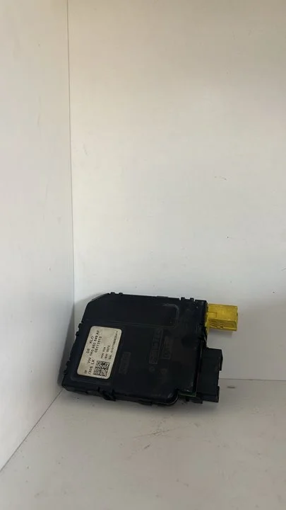 Foto de MODULO ELECTRONICO VOLKSWAGEN GOLF V (1K1)(10.2003) referencia 1K0953549AF