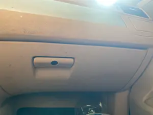 Foto de GUANTERA BMW SERIE X3 (E83) 2.0 Turbodiesel CAT (177 CV / 130 KW)