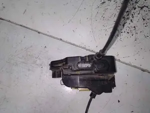 Foto de CERRADURA PUERTA DELANTERA DERECHA NISSAN PRIMERA BERLINA (P12) 1.9 16V Turbodiesel CAT (120 CV / 88 KW) referencia 050020 foto 9