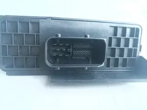 Foto de MODULO ELECTRONICO AUDI A6 BERLINA (4F2) referencia 4F0907280A foto 4