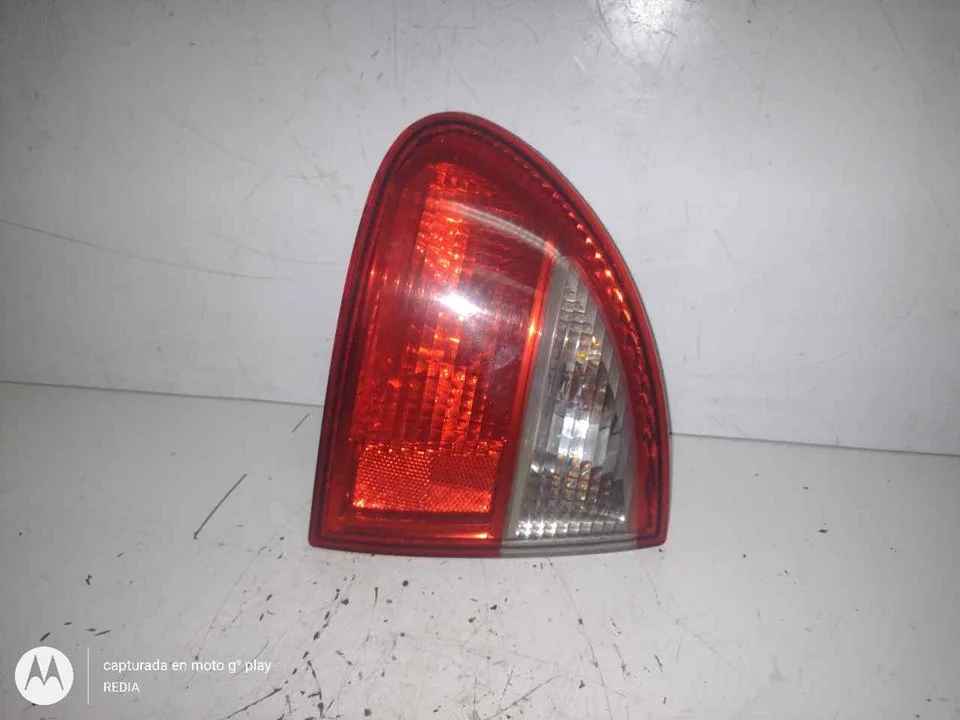 Foto de PILOTO TRASERO IZQUIERDO SEAT LEON (1M1) referencia 1M6945257