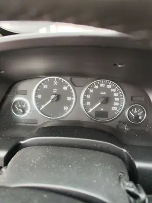 Foto de CUADRO INSTRUMENTOS OPEL ZAFIRA A 2.0 DTI (101 CV / 74 KW)