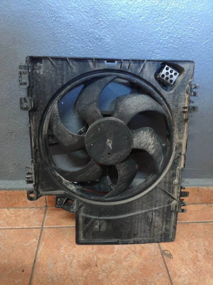 Foto de ELECTROVENTILADOR NISSAN MICRA (K12E) 1.2 CAT (65 CV / 48 KW) referencia 1799749