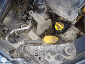 Foto de TUBOS AIRE ACONDICIONADO RENAULT CLIO III 1.2 16V (75 CV / 55 KW)