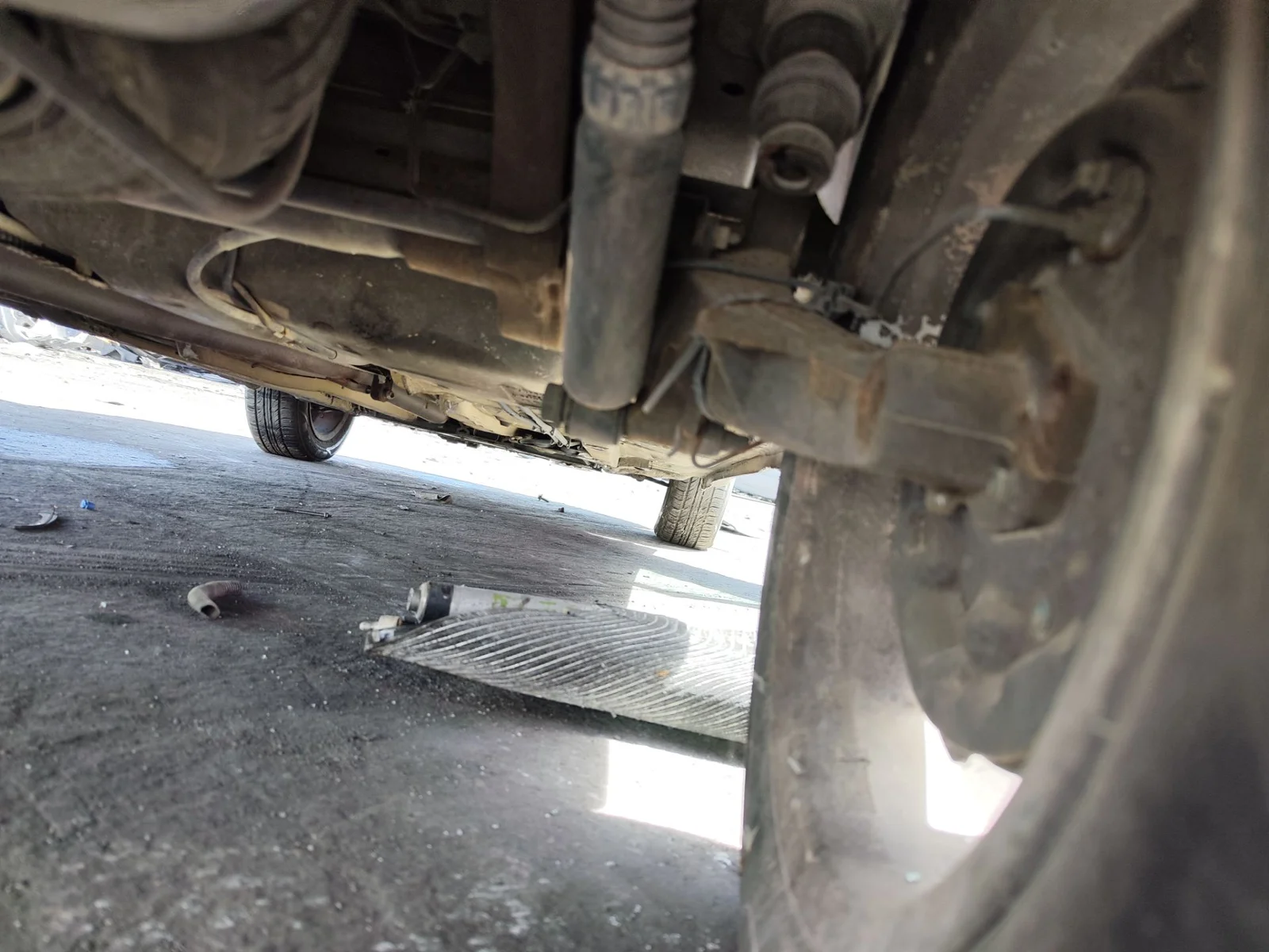 Foto de AMORTIGUADOR TRASERO DERECHO CITROEN BERLINGO 2.0 HDi CAT (RHY / DW10TD) (90 CV / 66 KW) referencia 5206TA
