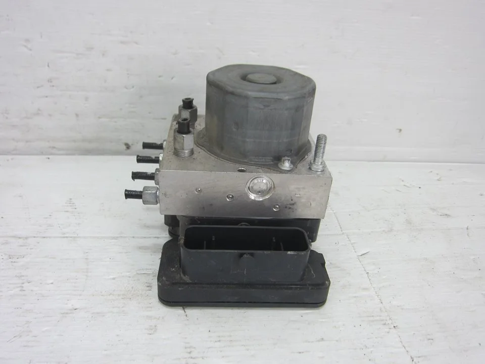 Foto de ABS NISSAN MICRA (K14) 0.9 CAT (90 CV / 66 KW) referencia 2265106455