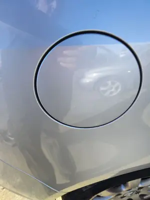 Foto de TAPA EXTERIOR COMBUSTIBLE VOLKSWAGEN GOLF PLUS V (5M1) 1.9 TDI (105 CV / 77 KW)