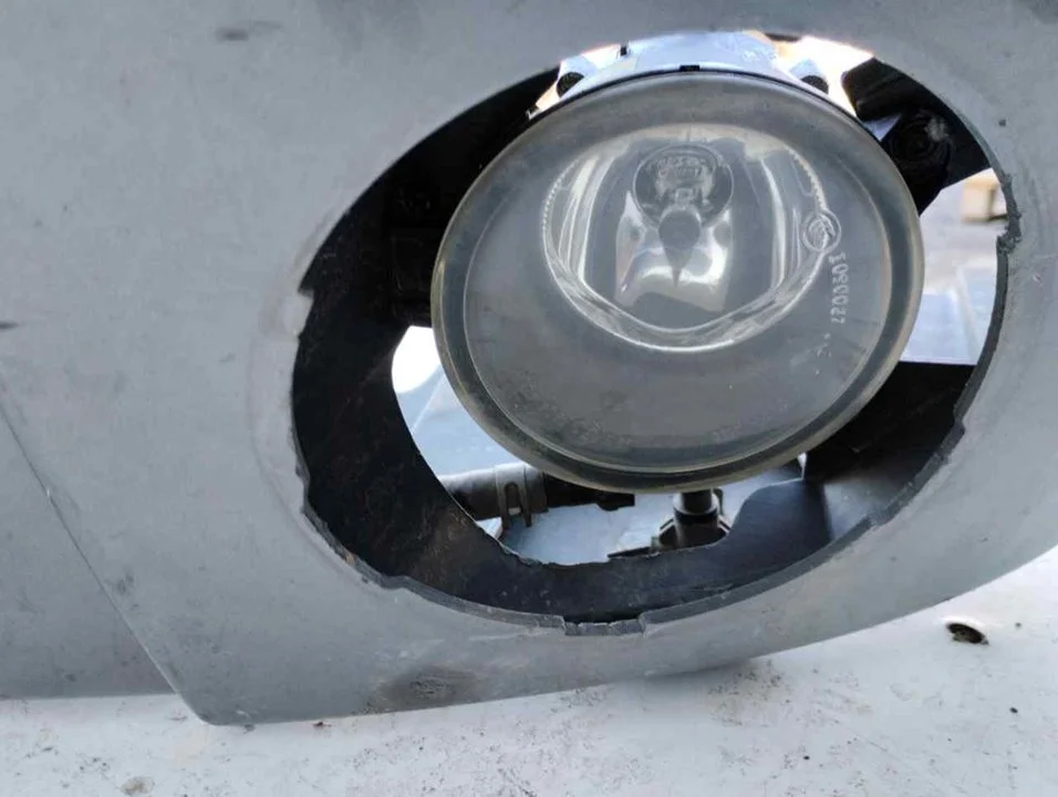 Foto de FARO ANTINIEBLA DERECHO LAND ROVER DISCOVERY referencia 0305061012