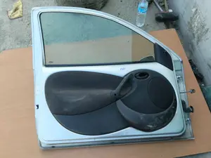 Foto de PUERTA DELANTERA IZQUIERDA FORD KA (CCQ) 1.3 CAT (69 CV / 51 KW) foto 2