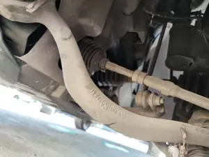 Foto de BARRA ESTABILIZADORA DELANTERA BMW SERIE X5 (E53) 3.0 Turbodiesel CAT (218 CV / 160 KW)