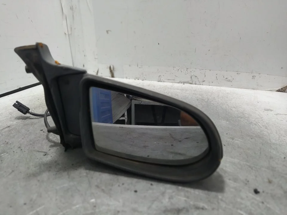 Foto de RETROVISOR DERECHO OPEL ZAFIRA A 1.8 16V CAT (116 CV / 85 KW) referencia 12938