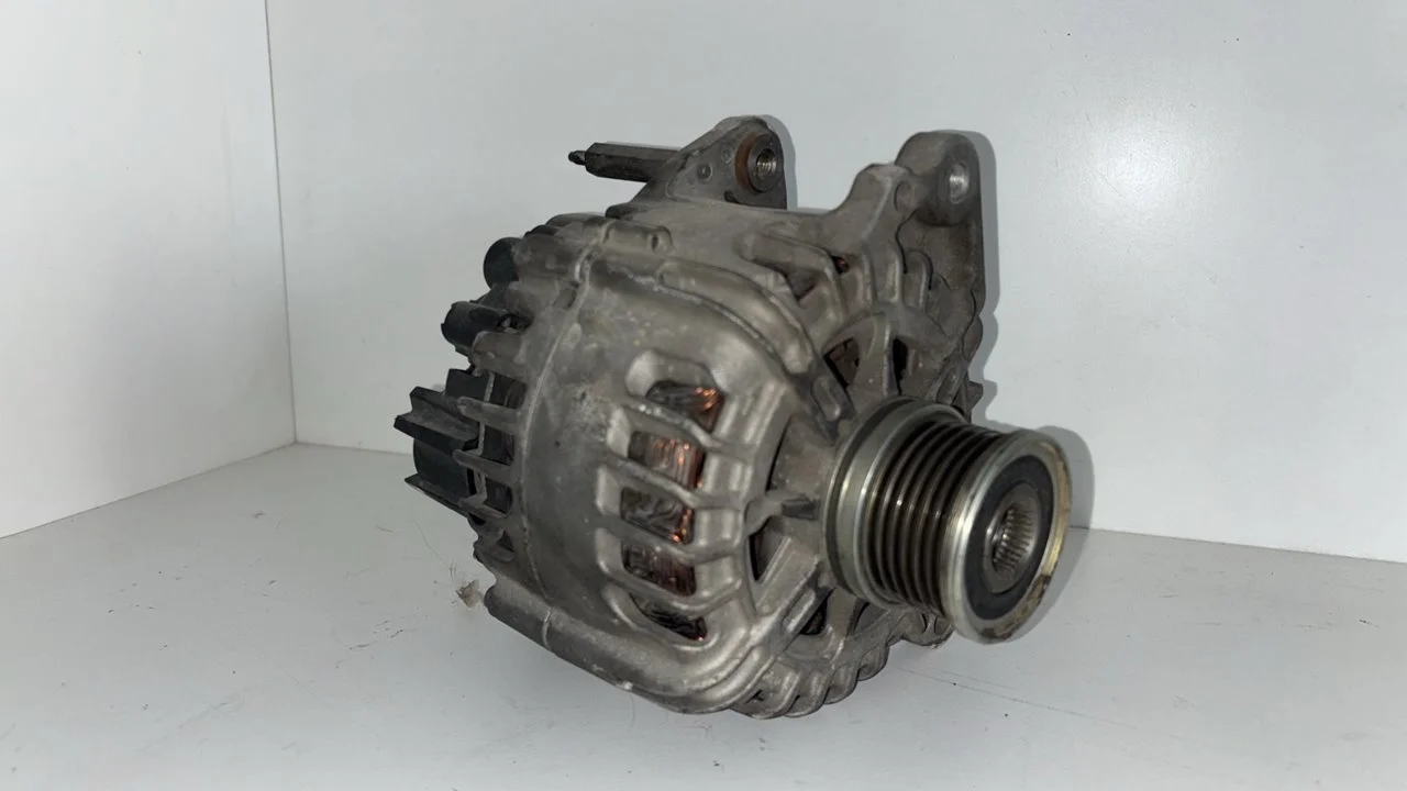 Foto de ALTERNADOR SEAT LEON (5F1) referencia 03L903023J