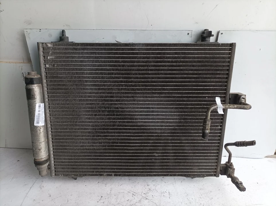 Foto de CONDENSADOR / RADIADOR AIRE ACONDICIONADO PEUGEOT 807 2.2 HDi FAP CAT (4HW) (128 CV / 94 KW) referencia 868482U