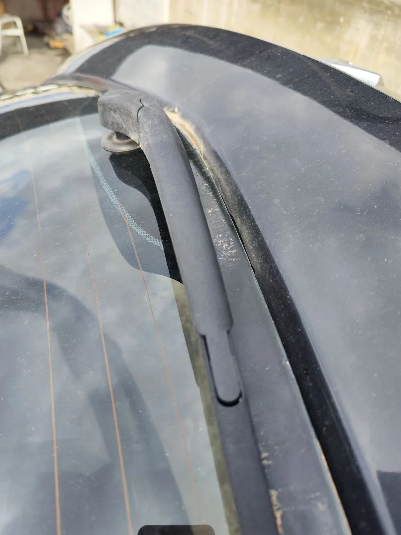 Foto de MOTOR LIMPIA TRASERO RENAULT CLIO III 1.2 16V (75 CV / 55 KW)