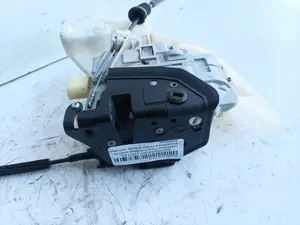 Foto de CERRADURA PUERTA TRASERA DERECHA VOLKSWAGEN PASSAT BERLINA (3C2) 2.0 TDI (140 CV / 103 KW) referencia 3C4839016A foto 3
