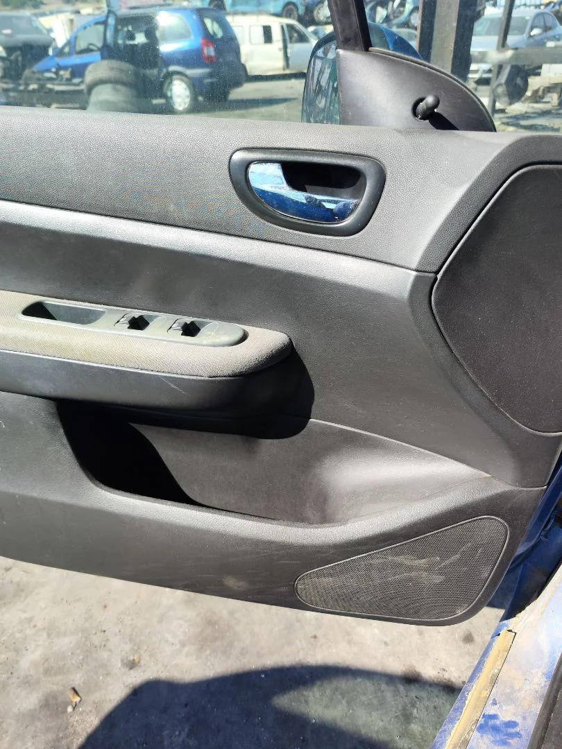 Foto de ELEVALUNAS DELANTERO IZQUIERDO PEUGEOT 307 (S1)(04.2001) 1.6 16V CAT (109 CV / 80 KW) referencia 9221K0