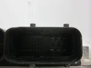 Foto de CENTRALITA MOTOR UCE CHRYSLER VOYAGER (RG) 2.5 CRD CAT (143 CV / 105 KW) referencia P04727664AD foto 2