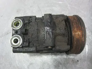 Foto de COMPRESOR AIRE ACONDICIONADO FORD TRANSIT FURGÓN MEDIO (FY) 2.4 TDE CAT (90 CV / 66 KW) referencia 051104A foto 4