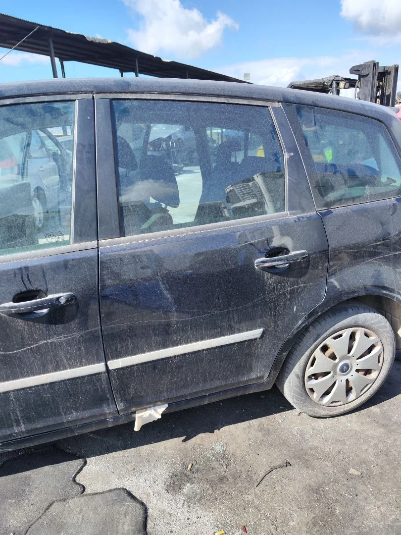 Foto de PUERTA TRASERA IZQUIERDA FORD FOCUS C-MAX (CAP)(2003) 1.6 TDCi CAT (109 CV / 80 KW) referencia 1496877