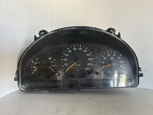 Foto de CUADRO INSTRUMENTOS MERCEDES-BENZ CLASE ML (BM 163) referencia A1635400947