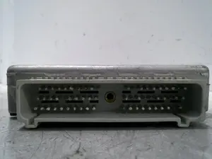 Foto de UNIDAD DE CONTROL FORD FOCUS BERLINA (CAK) 2.0 16V CAT (131 CV / 96 KW) referencia 2S4A12A650UD foto 2