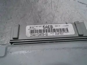 Foto de UNIDAD DE CONTROL FORD FOCUS BERLINA (CAK) 2.0 16V CAT (131 CV / 96 KW) referencia 2S4A12A650UD foto 3