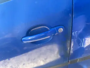 Foto de MANETA EXTERIOR LATERAL IZQUIERDA SKODA FABIA COMBI (5J5) 1.4 TDI (80 CV / 59 KW)