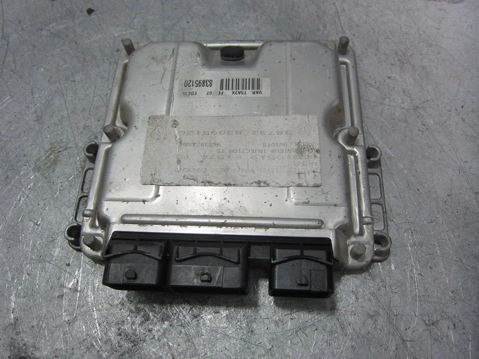 Foto de CENTRALITA MOTOR UCE PEUGEOT 307 (S1)(04.2001) 2.0 HDi CAT (90 CV / 66 KW) referencia 9653873280