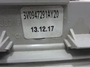 Foto de NO IDENTIFICADO SKODA SUPERB COMBI (3V5) 2.0 TDI (190 CV / 140 KW) referencia 3V0947291AY20 foto 3