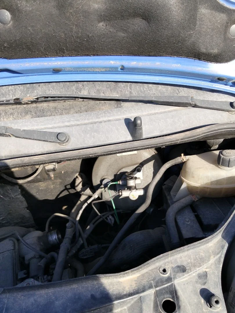 Foto de MOTOR LIMPIA DELANTERO RENAULT TRAFIC II COMBI 1.9 Diesel (101 CV / 74 KW)