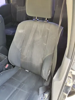 Foto de ASIENTO DELANTERO IZQUIERDO RENAULT SCENIC II (JM) 1.9 dCi Diesel (120 CV / 88 KW) foto 2