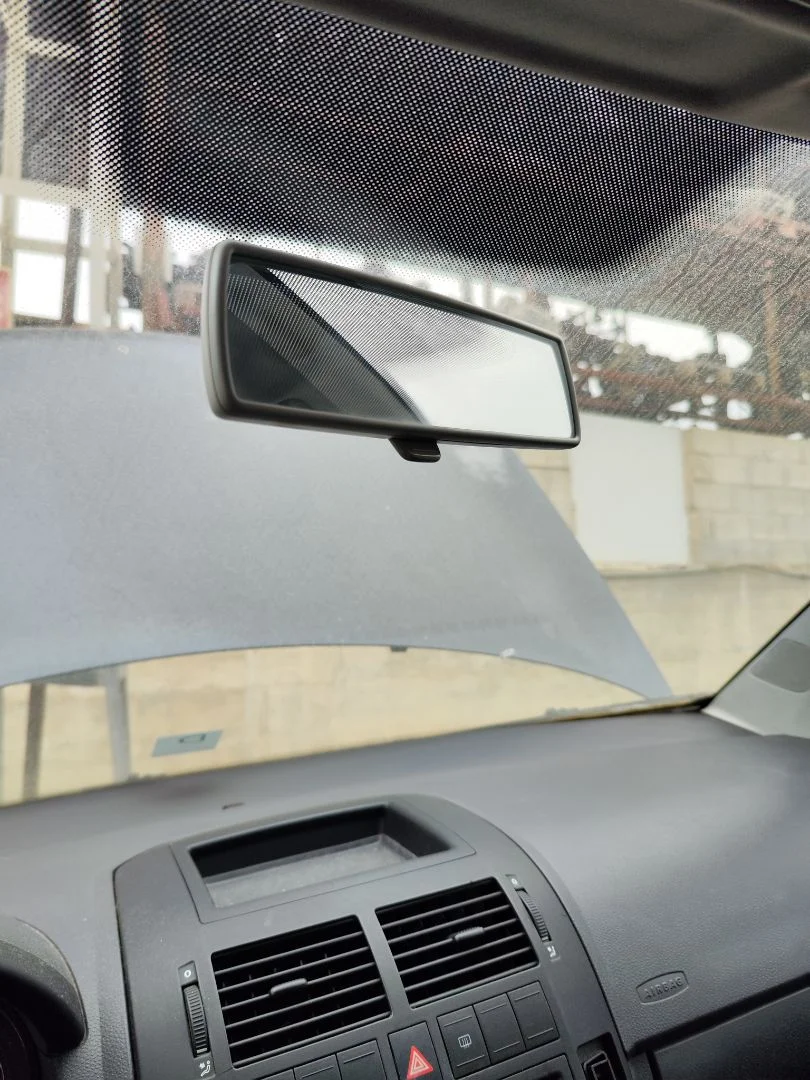 Foto de RETROVISOR INTERIOR VOLKSWAGEN POLO IV (9N1) 1.4 16V (75 CV / 55 KW)